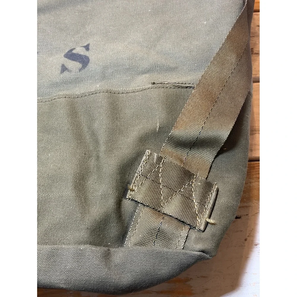 Vintage US Military Olive Drab Duffel SeaBag Vietnam Era to 70s Backpack Straps